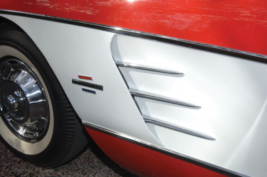Детали экстерьера Chevrolet Corvette (0800-67) 1961 года  (фото 25 из 47)